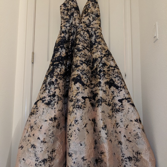 ⭐️ Cecilia Couture Ballgown | Size 4 | Pale Pink, Gold & Navy Accents - Picture 5 of 15